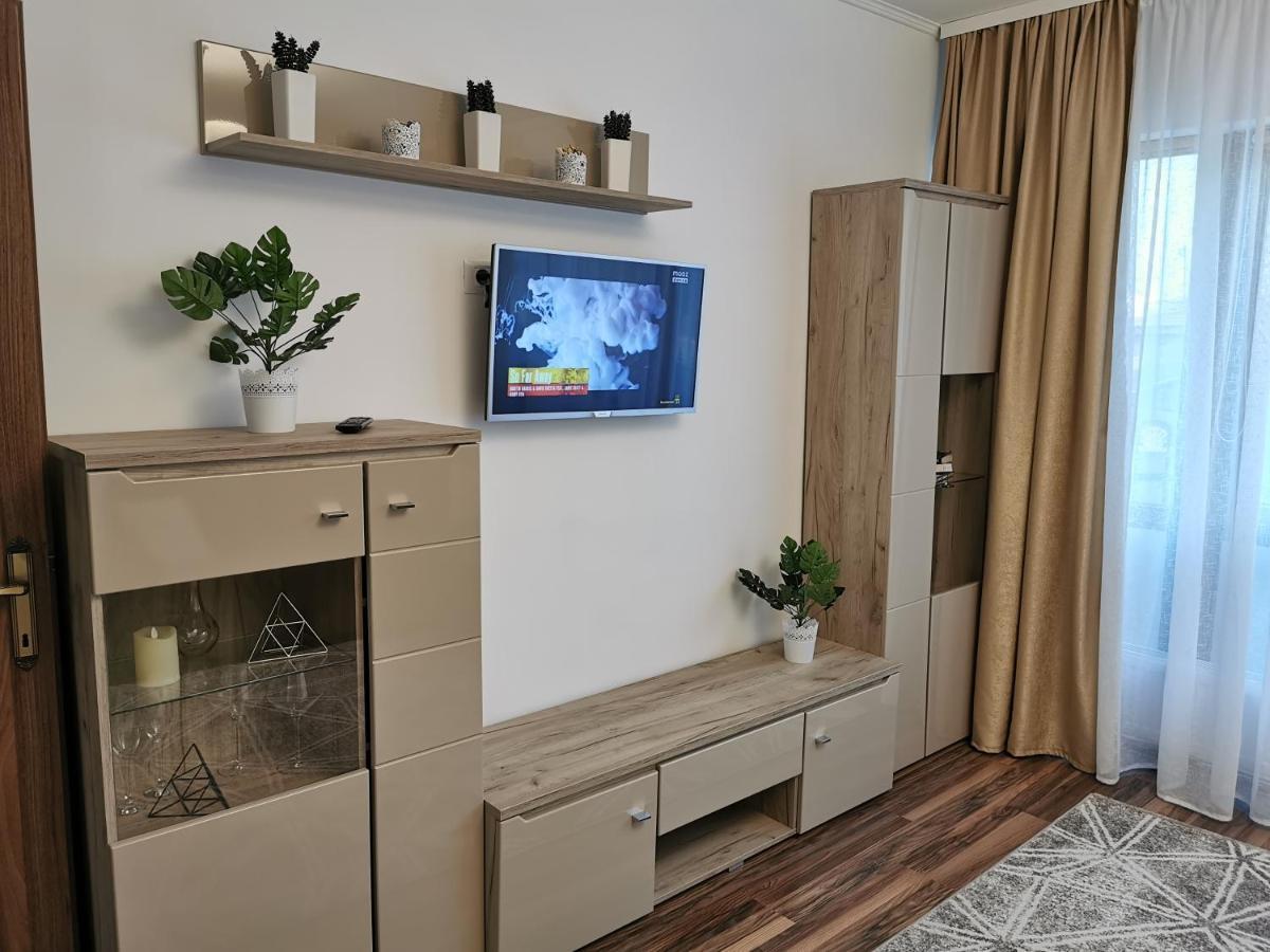 Charming Apartment In Villa ยาช ภายนอก รูปภาพ