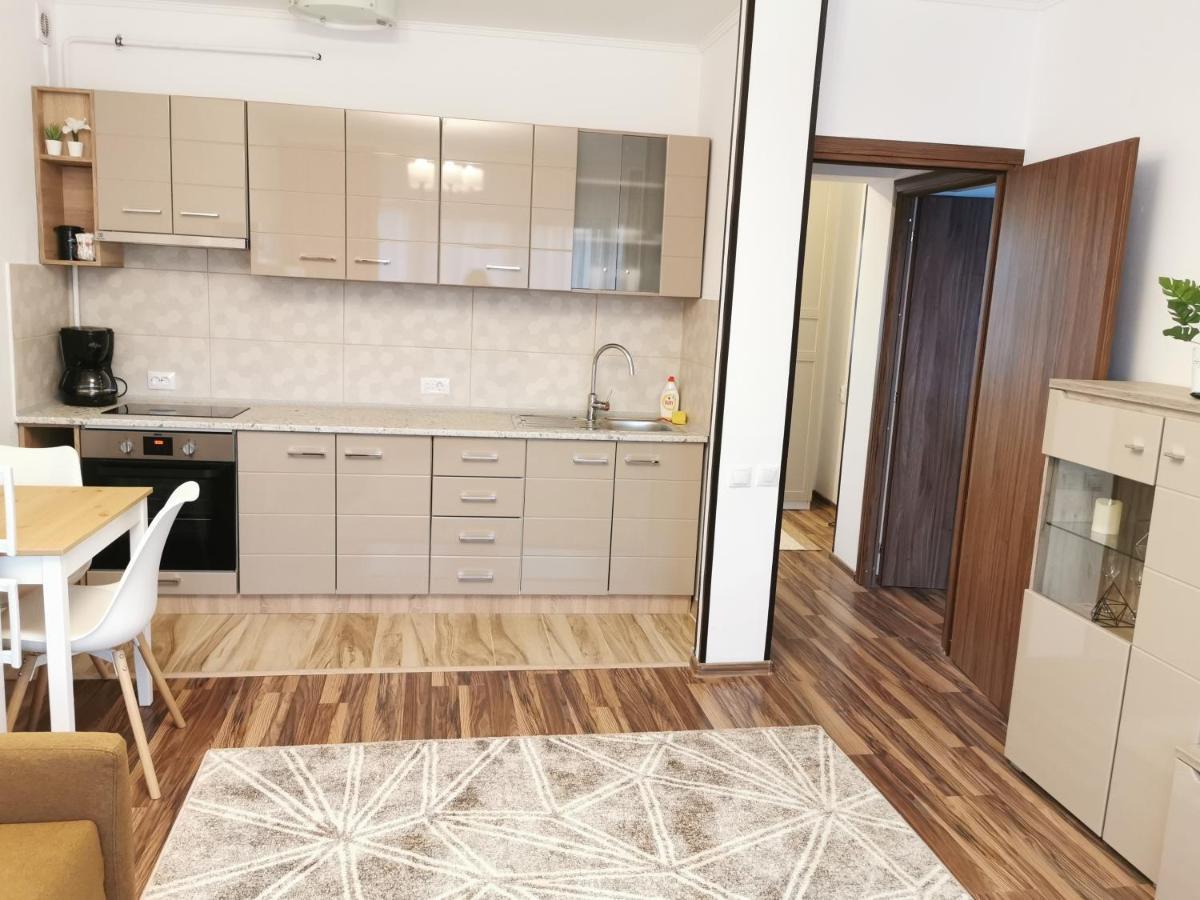 Charming Apartment In Villa ยาช ภายนอก รูปภาพ
